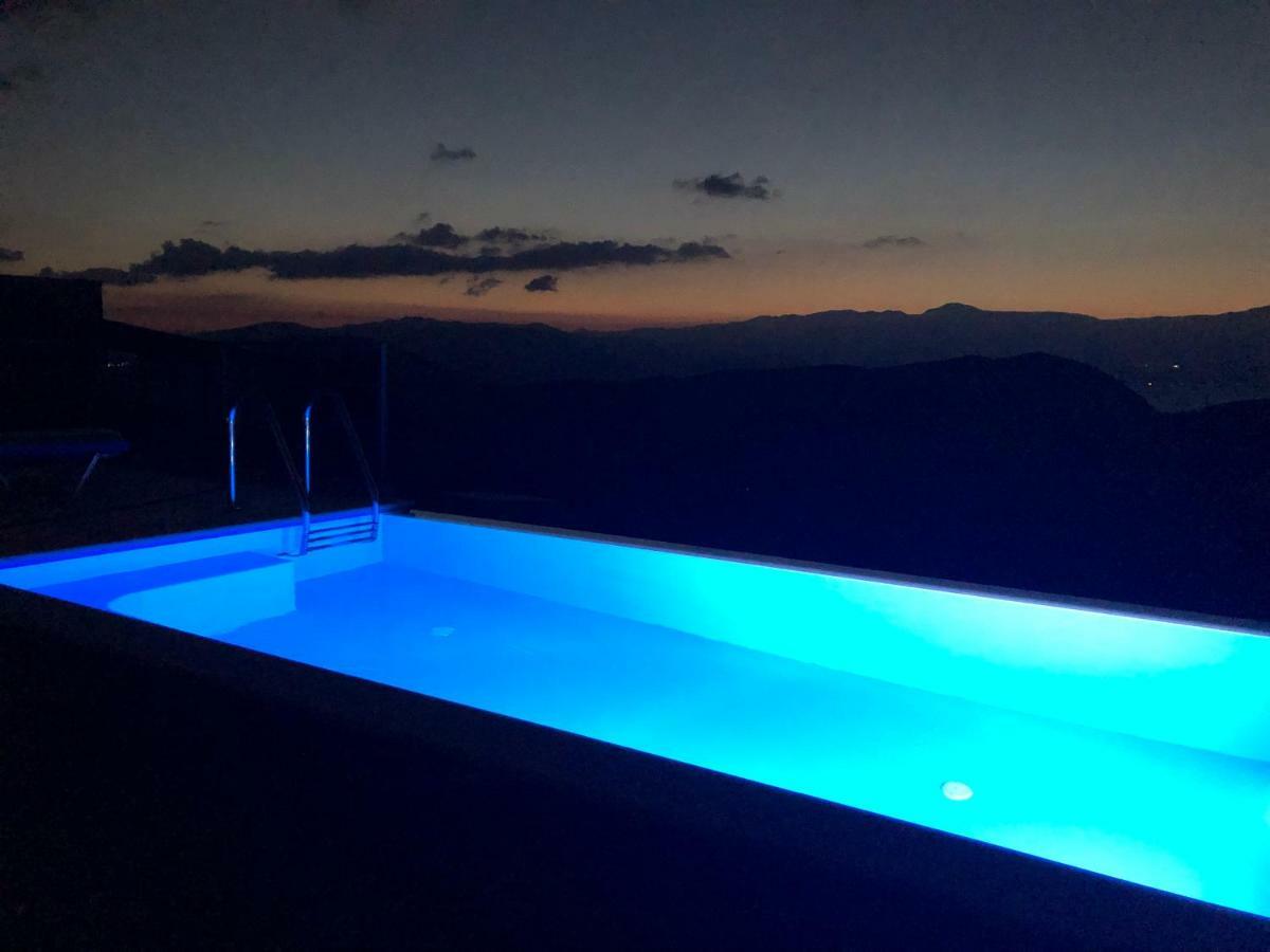 Luxus Tholos Bay Exterior foto